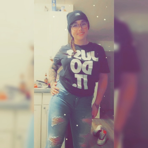 lindseytay18